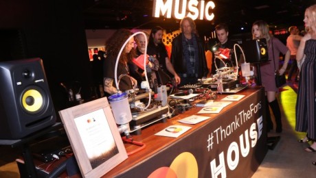 Mastercard’s Grammys #ThankTheFans Spans Ads, Vinyl Store Experiences & Live In-Show Offers